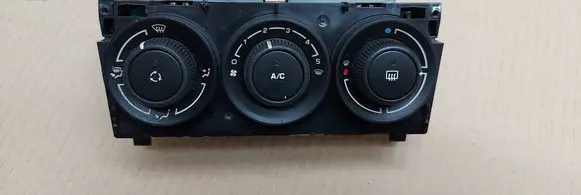 Peugeot 5008 Climate control unit 400017006 147811J11