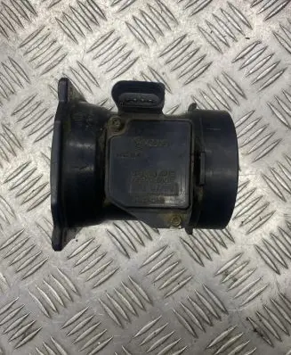 Audi A4 S4 B5 8D Mass air flow meter 078133471E 078133491E