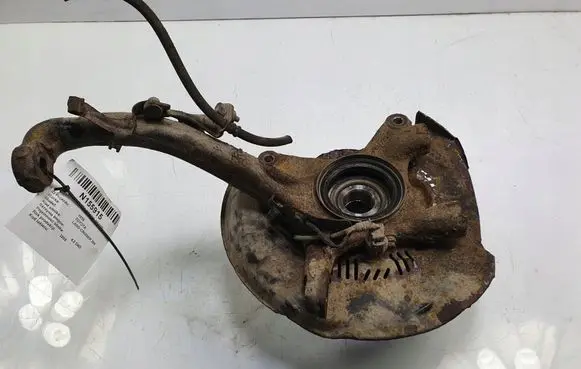 Toyota Land Cruiser (J200) Front wheel hub spindle knuckle