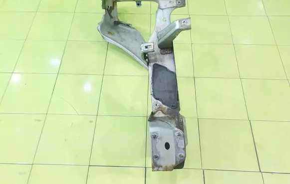 Suzuki Grand Vitara II Front side member PRZOD