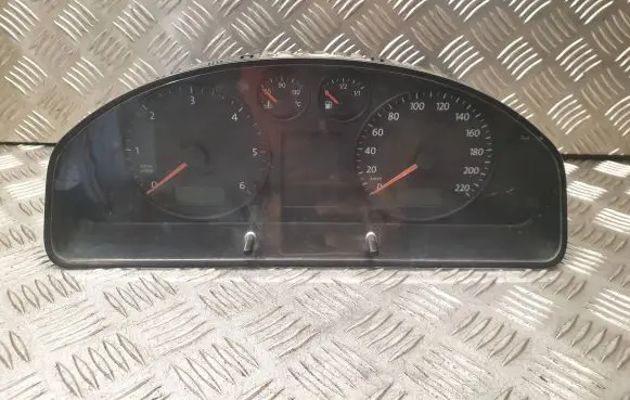 Volkswagen Transporter - Caravelle T5 Speedometer (instrument cluster) 7H0920850M