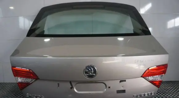 Skoda Superb B6 (3T) Truck tailgate 
