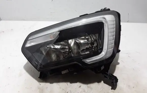 Renault Master III Headlight/headlamp 260607867R