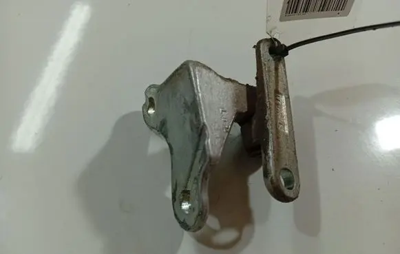 Mitsubishi Colt Front door upper hinge 