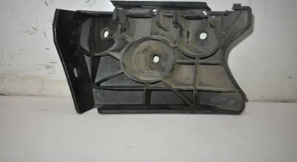 Seat Altea Front bumper mounting bracket 5P0807184A
