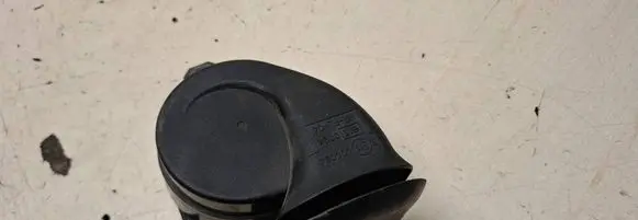 Subaru Legacy Horn signal E13000094 E130094