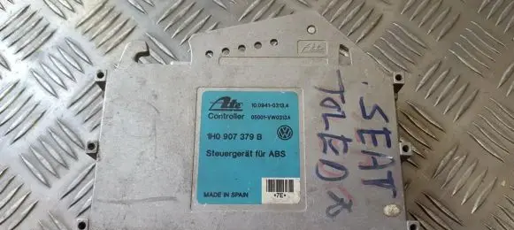 Seat Toledo I (1L) ABS control unit/module 1h0907379b 05001-vw0313a
