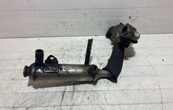 Opel Astra H EGR valve cooler 55210702