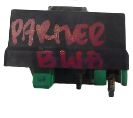 Peugeot Partner Glow plug pre-heat relay 9802424080