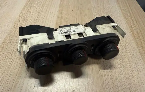 Seat Ibiza III (6L) Climate control unit 6L0820045C