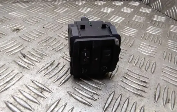 Renault Megane II Headlight level height control switch 8200095495B