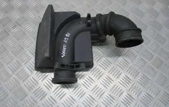 Mercedes-Benz Vaneo W414 Intake resonator 