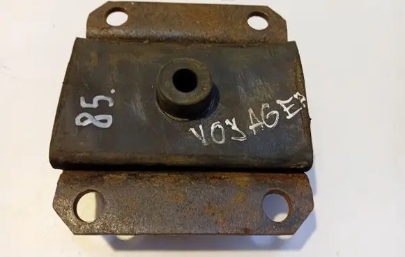 Chrysler Grand Voyager IV Rear coil spring rubber mount 04684834