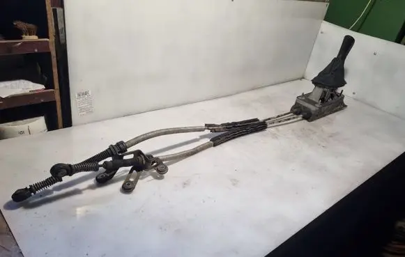 Skoda Fabia Mk1 (6Y) Gear shifter/selector 6Q0711061