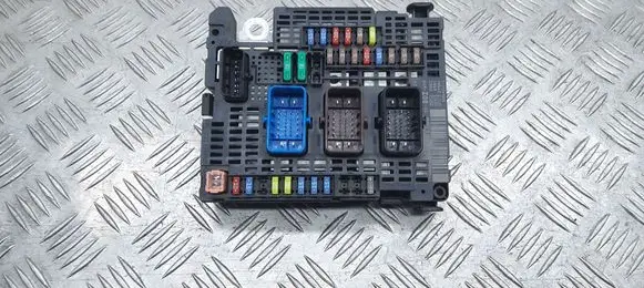 Citroen Jumpy Fuse module 9811995580 Z08