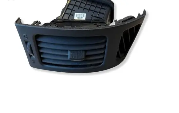 Hyundai i30 Dashboard side air vent grill/cover trim U0468448