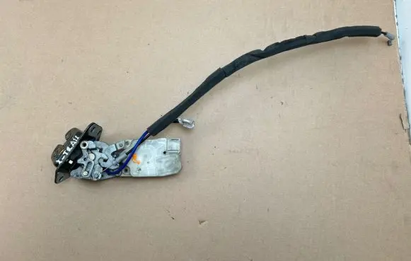Nissan X-Trail T30 Tailgate/trunk/boot lock/catch/latch 905508H300