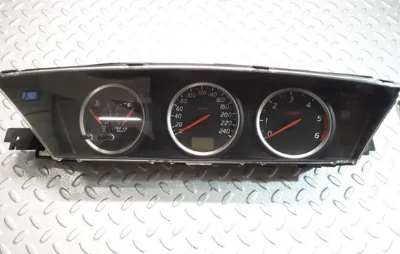 Nissan Primera Speedometer (instrument cluster) BV010 3131903