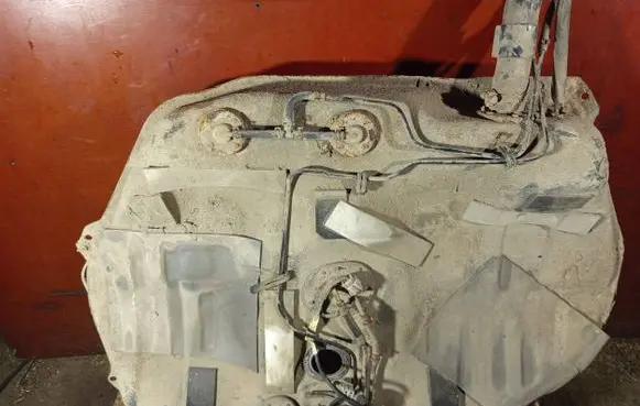Mazda 626 Fuel tank 