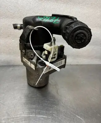 Citroen C4 I Picasso Power steering pump 9676154280