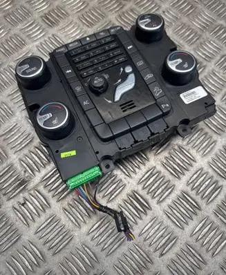 Volvo XC60 Climate control unit 30795271 M4444300021 11W44E04