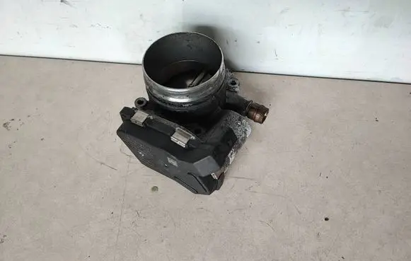 BMW 5 GT F07 Throttle valve 7597871