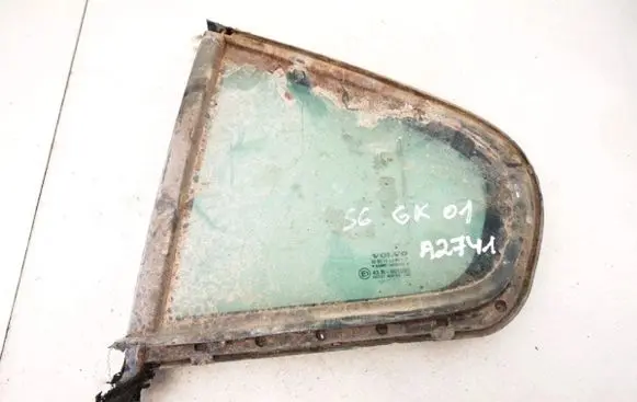 Rear vent window glass