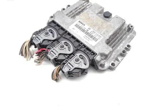 Renault Megane II Engine control unit/module 8200705747 0281013907 8200705748