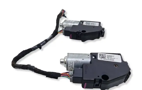 Jeep Cherokee Sunroof motor/actuator 2923226 US0101KL000205 2016FEB17