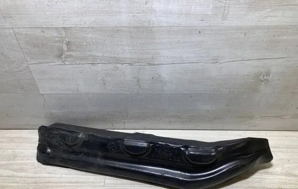 BMW 1 F70 Fender end trim 7448811