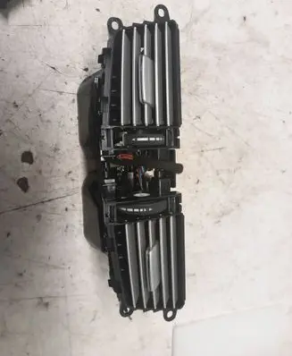 Mercedes-Benz E W212 Dash center air vent grill A2128302554 06825002