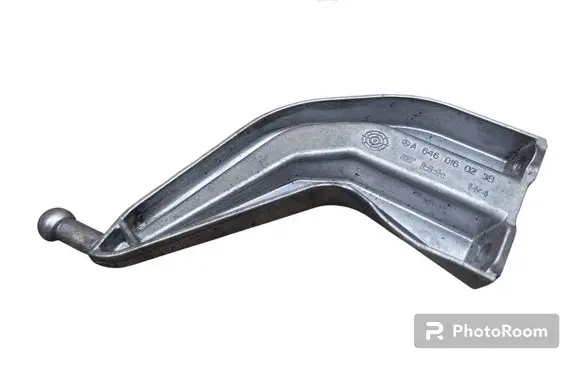Mercedes-Benz E W211 Engine mounting bracket A6460160238