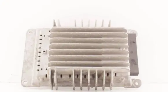 Alfa Romeo GT Sound amplifier 00606833250 470009 470010