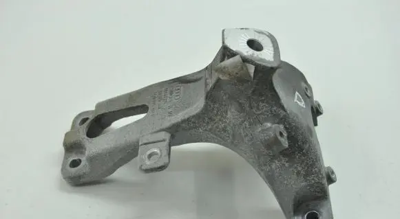 Audi Q5 SQ5 Engine mounting bracket 4G0199308K