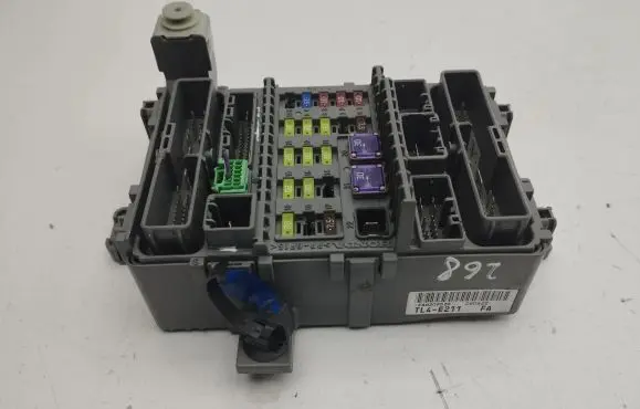 Honda Accord Fuse box set TL4E211