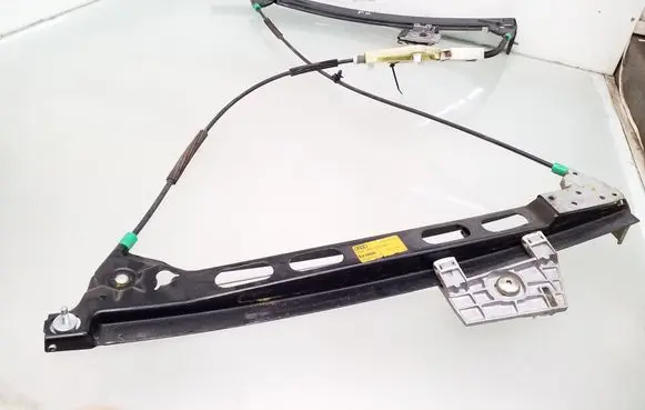 Audi A4 S4 B6 8E 8H Front door electric window regulator 8H0837461