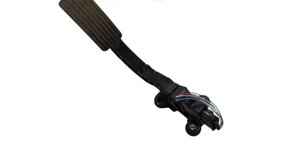 Accelerator throttle pedal