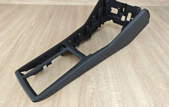 Audi Q3 F3 Center console 83B863242