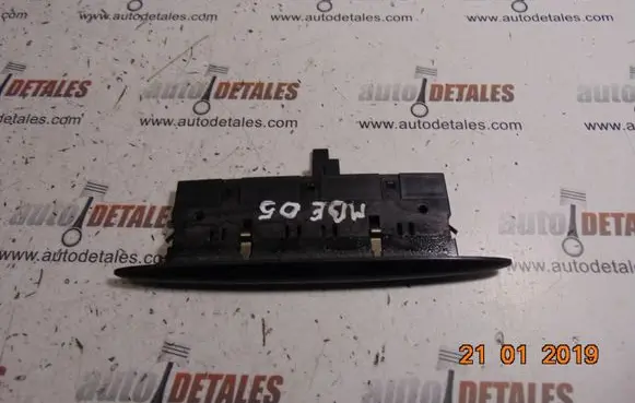 Mercedes-Benz E W211 Parking PDC sensor display screen A0015423723