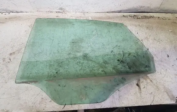 Seat Ibiza III (6L) Rear door window glass