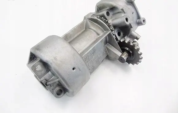 Audi A4 S4 B5 8D Oil pump balance shaft 059103337B