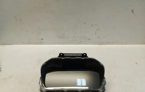 Volvo XC40 Speedometer (instrument cluster) 32254570