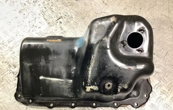 Oil sump