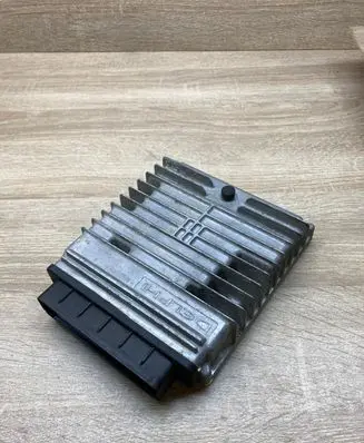 Ford Focus Engine control unit/module ECU 6S7112A650BE 28059251