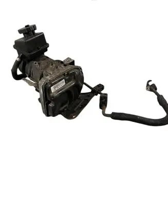 Mercedes-Benz ML W164 Power steering pump A1644601580