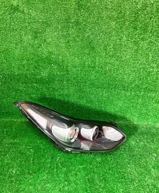 KIA Sportage Headlight/headlamp 192102200