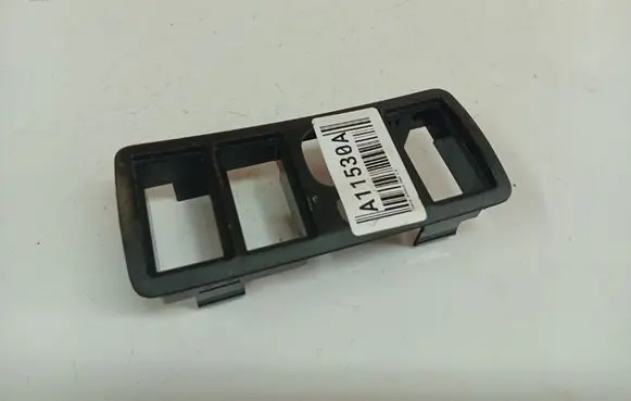 Toyota Corolla E120 E130 Front door window switch trim 777665