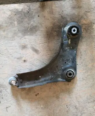 Renault Scenic III - Grand scenic III Front lower control arm/wishbone