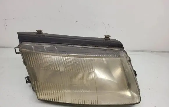Volkswagen PASSAT B5 Headlight/headlamp 14869200