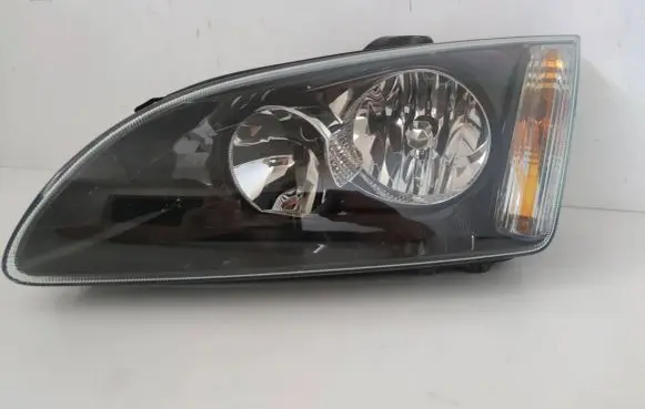 Ford Focus Headlight/headlamp 4M5113W030JB